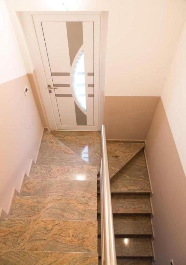 Apartments With Pool In Pula,Croatia エクステリア 写真