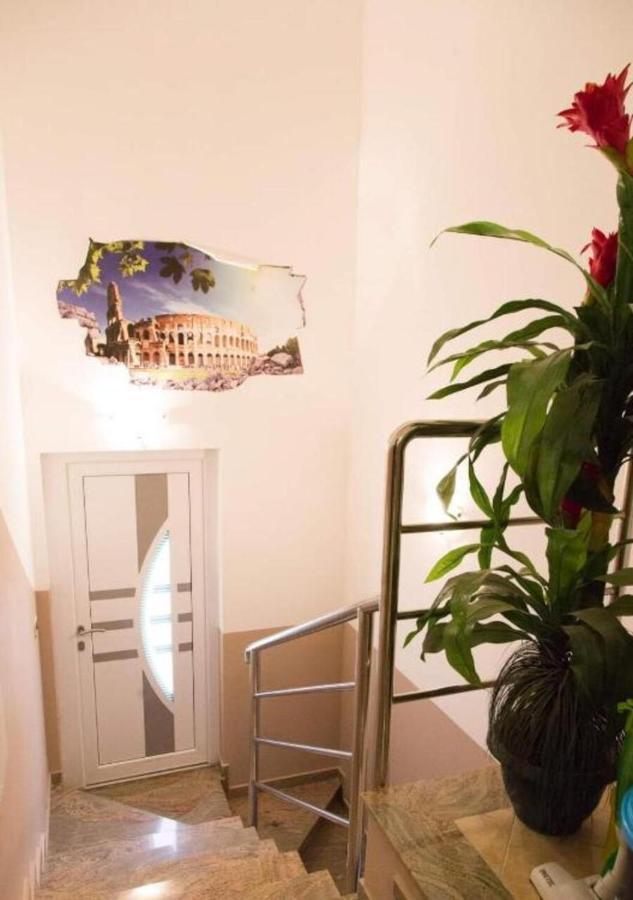Apartments With Pool In Pula,Croatia エクステリア 写真